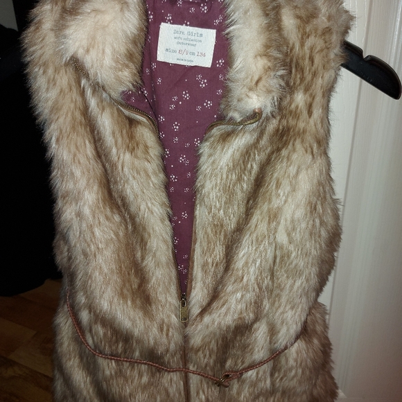 Furry vest - Picture 5 of 6